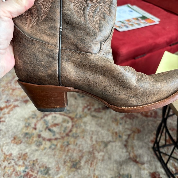 CORRAL Distressed Naham Stitched Leather Snip toe boots 7.5. - Picture 16 of 16